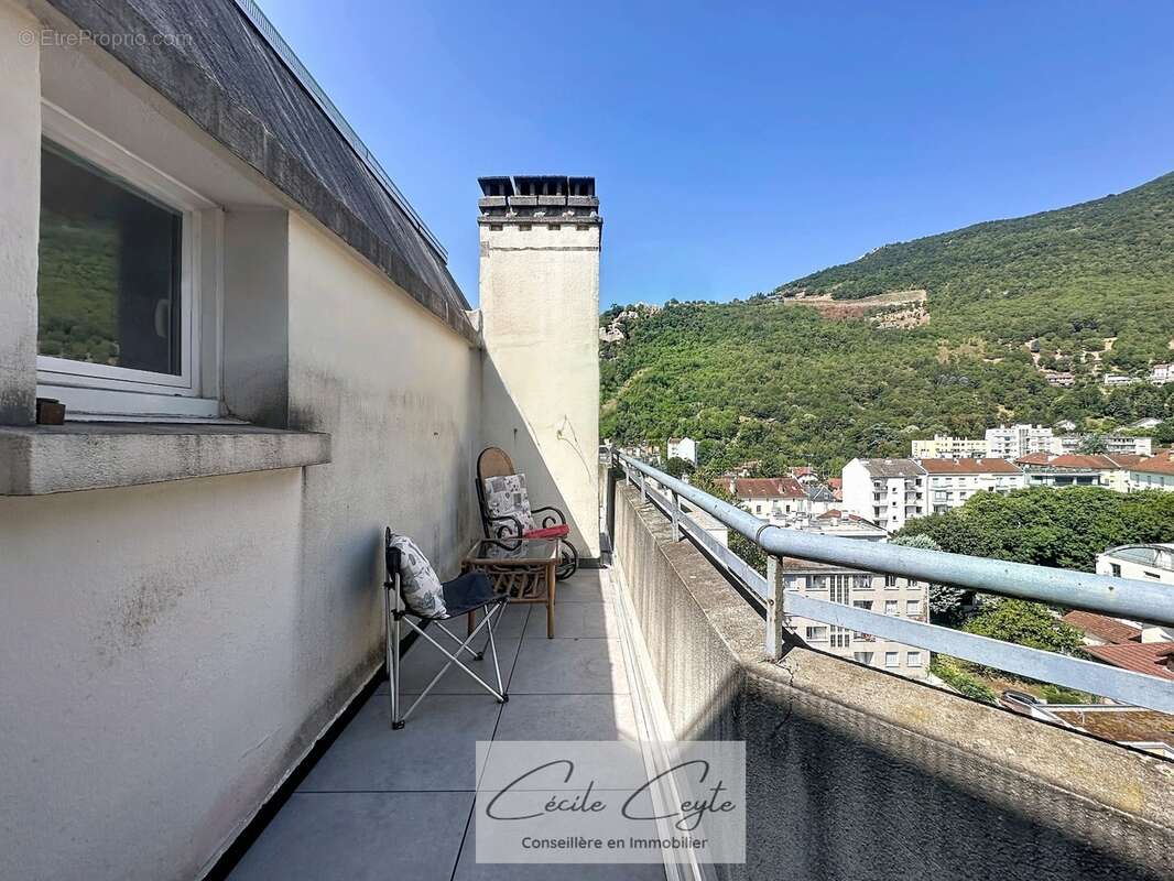 Grenoble Île Verte, 2 pièces de 52 m² avec balcon panoramique au dernier étage - photo 9