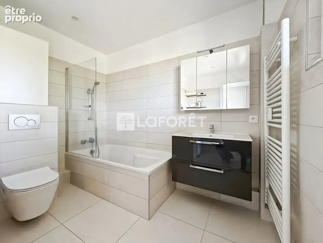 Appartement T4 à vendre avec terrasse et garage - Valence quartier Maurice Faure - photo 8