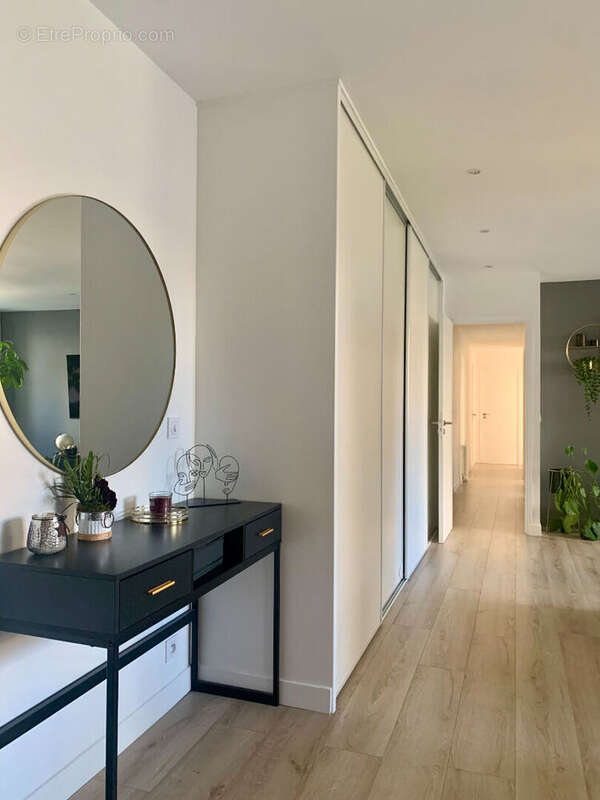 A VENDRE Appartement Enghien Les Bains 5 pièce(s) 96 m2 - photo 4