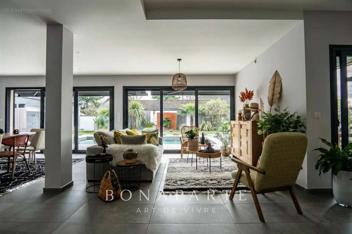 Maison à IDRON