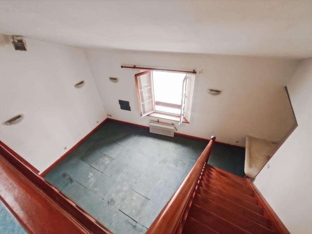 Appartement à SAINT-ASTIER