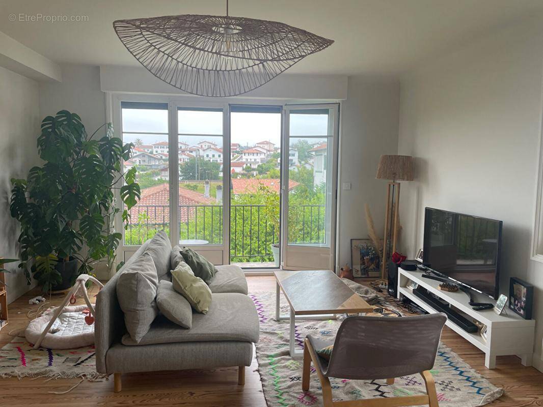 Appartement à CIBOURE