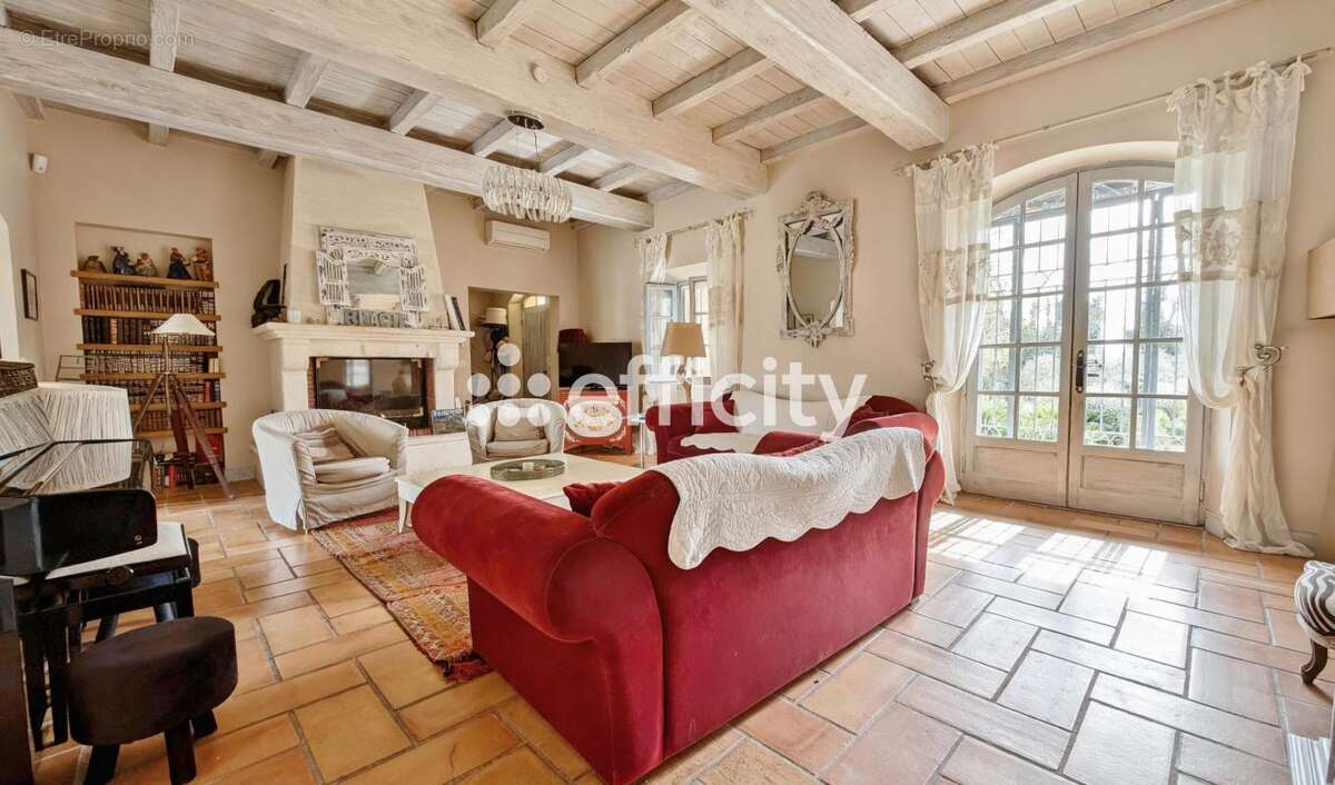 Maison à MAUSSANE-LES-ALPILLES