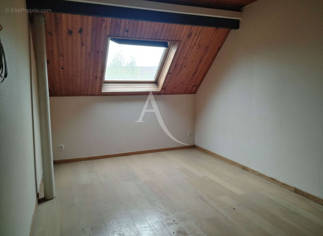 Maison 164 m² à Meaux  - photo 7