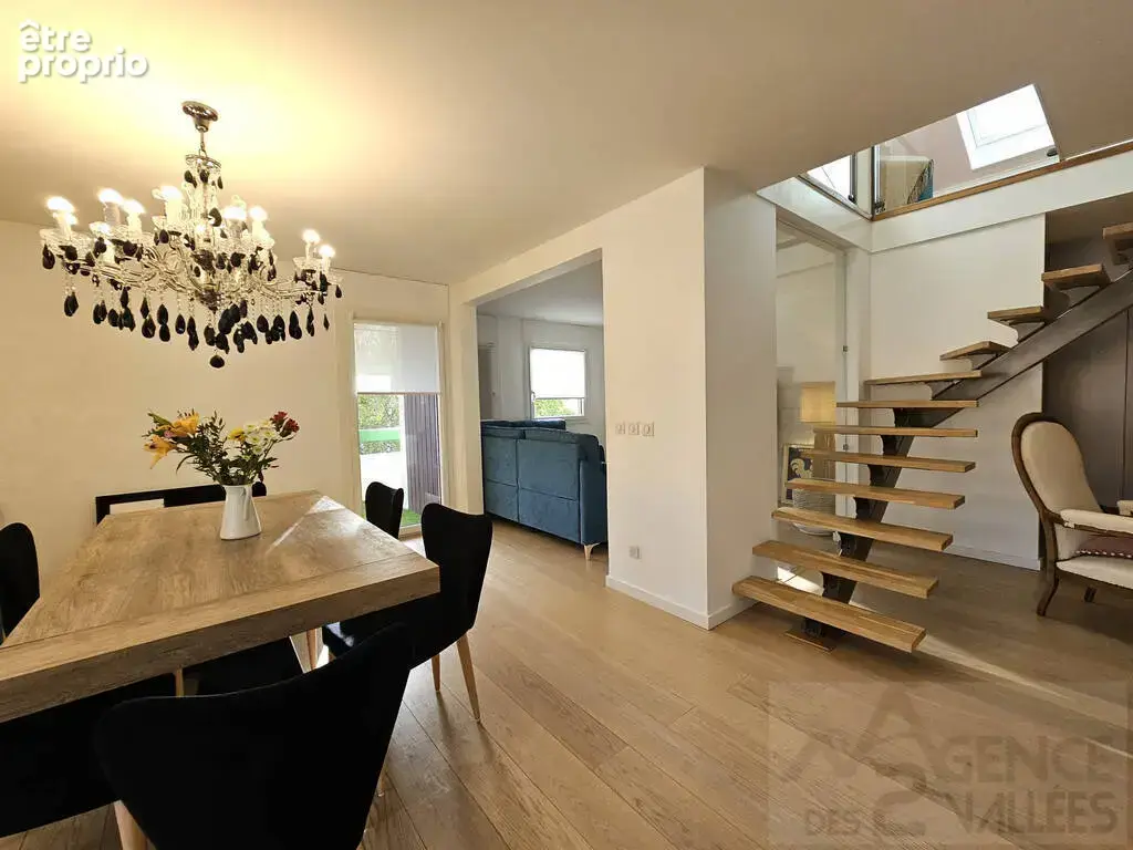 Appartement 4 pièces 148.58 m² Cluses - photo 3