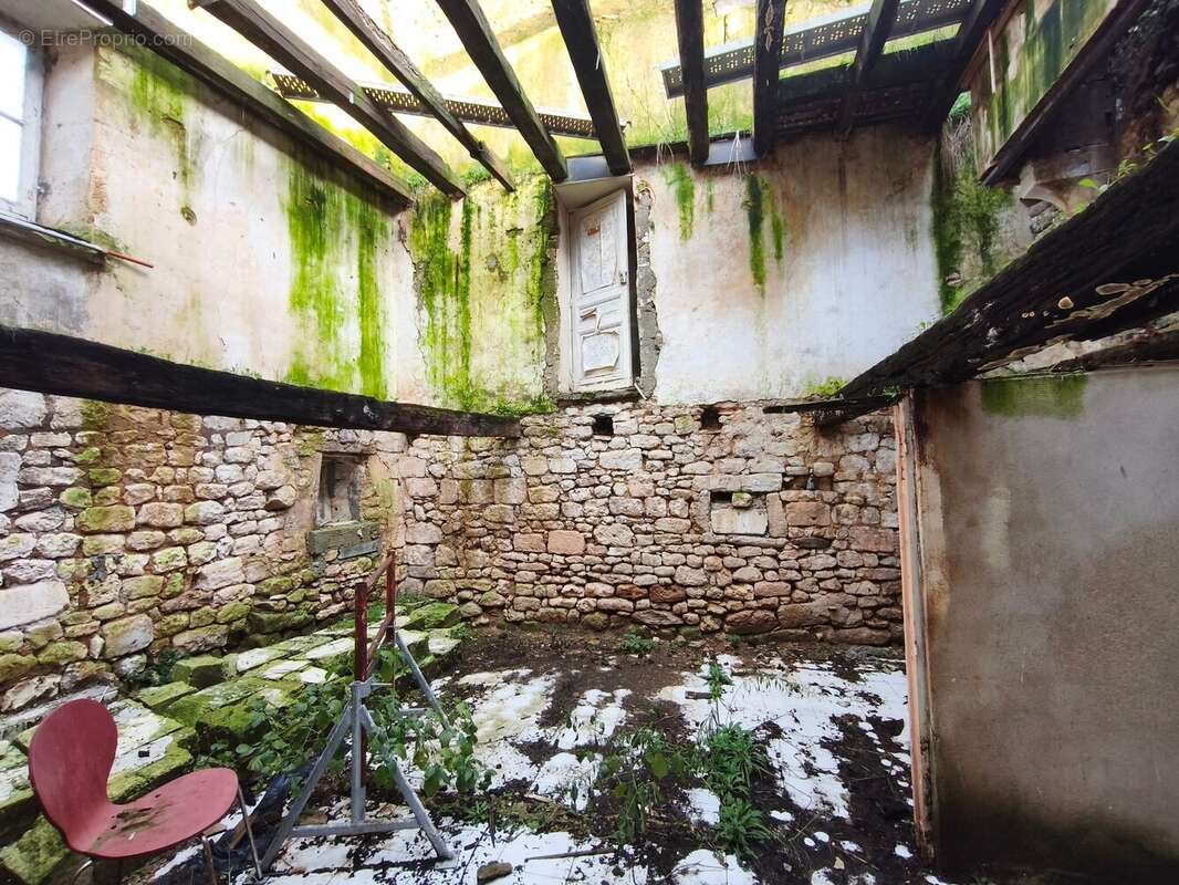 Maison 65 m² à Soyaux  - photo 75