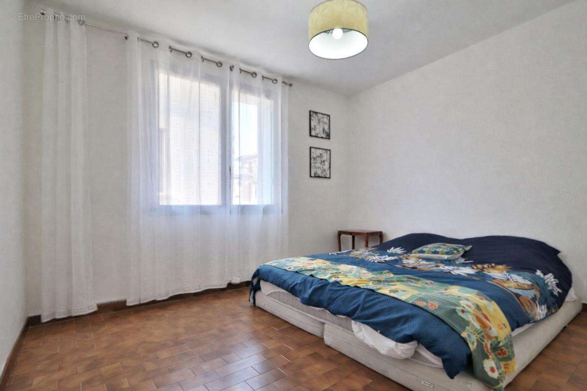 Maison Azillanet 7 pièce(s) 150 m2 - photo 6