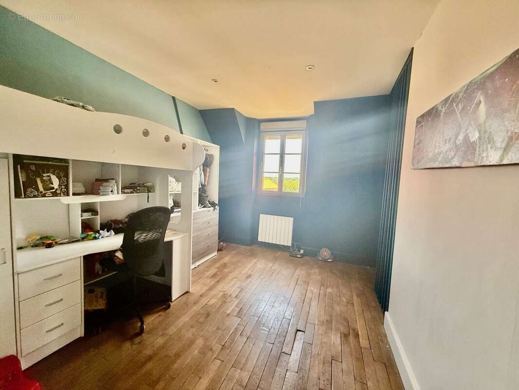 Maison 265 m² à Soissons  - photo 7
