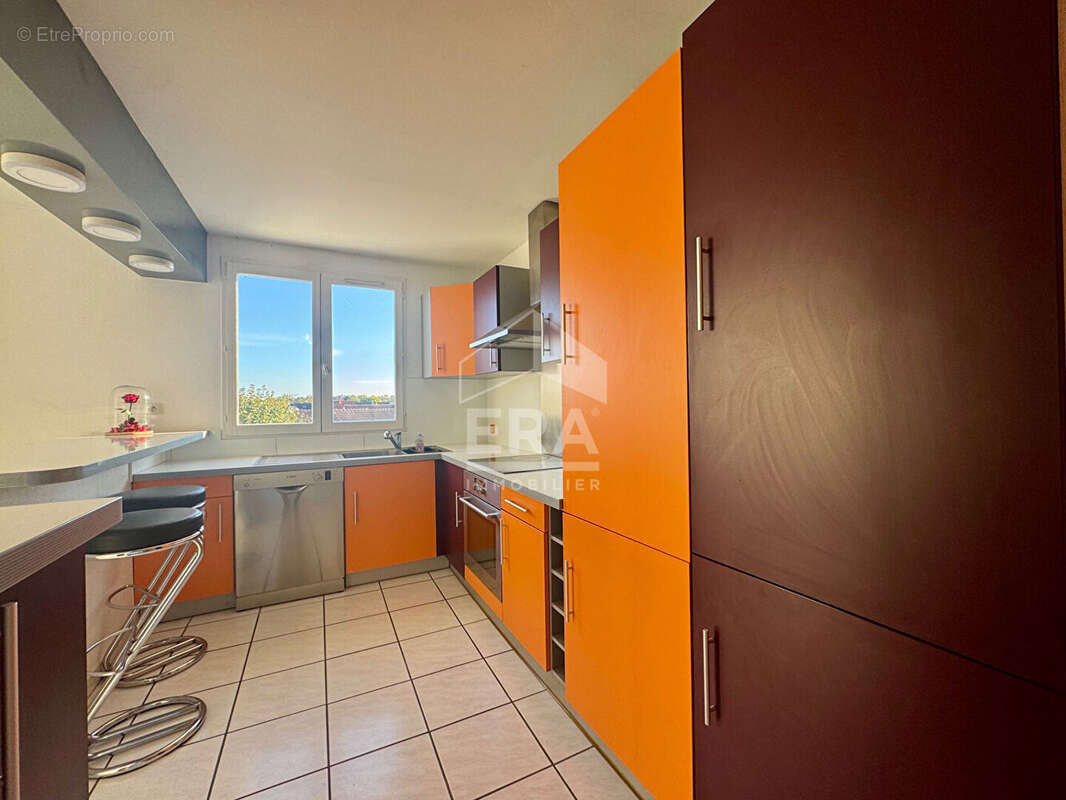 Appartement à COMBS-LA-VILLE