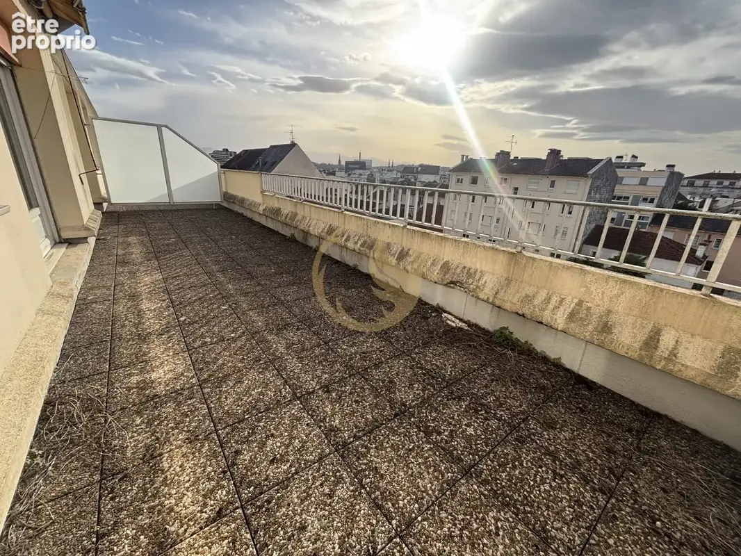 Appartement 5 pièces 103 m² à vendre à Pau (64000) - photo 2