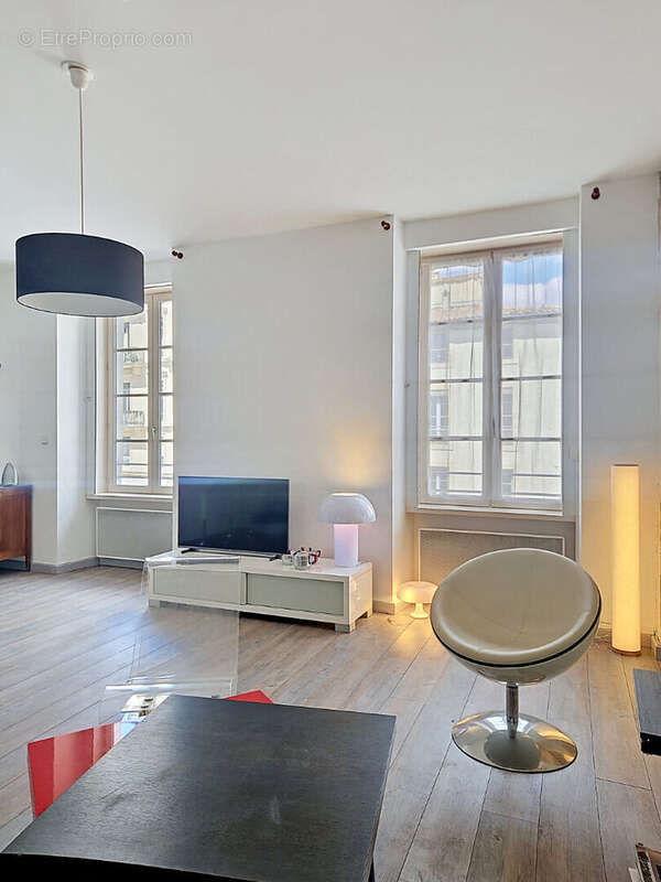 Appartement à NIMES
