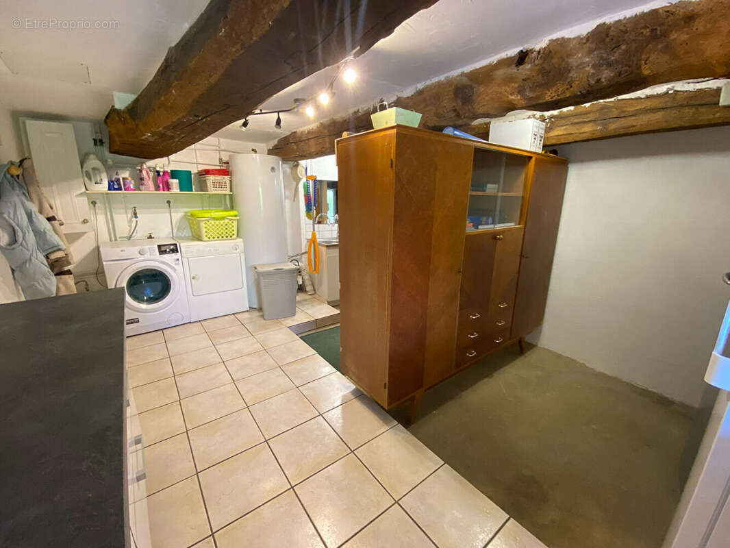 MELRAND - Charmante longère en pierre de 168 m² - 7 pièces - photo 16
