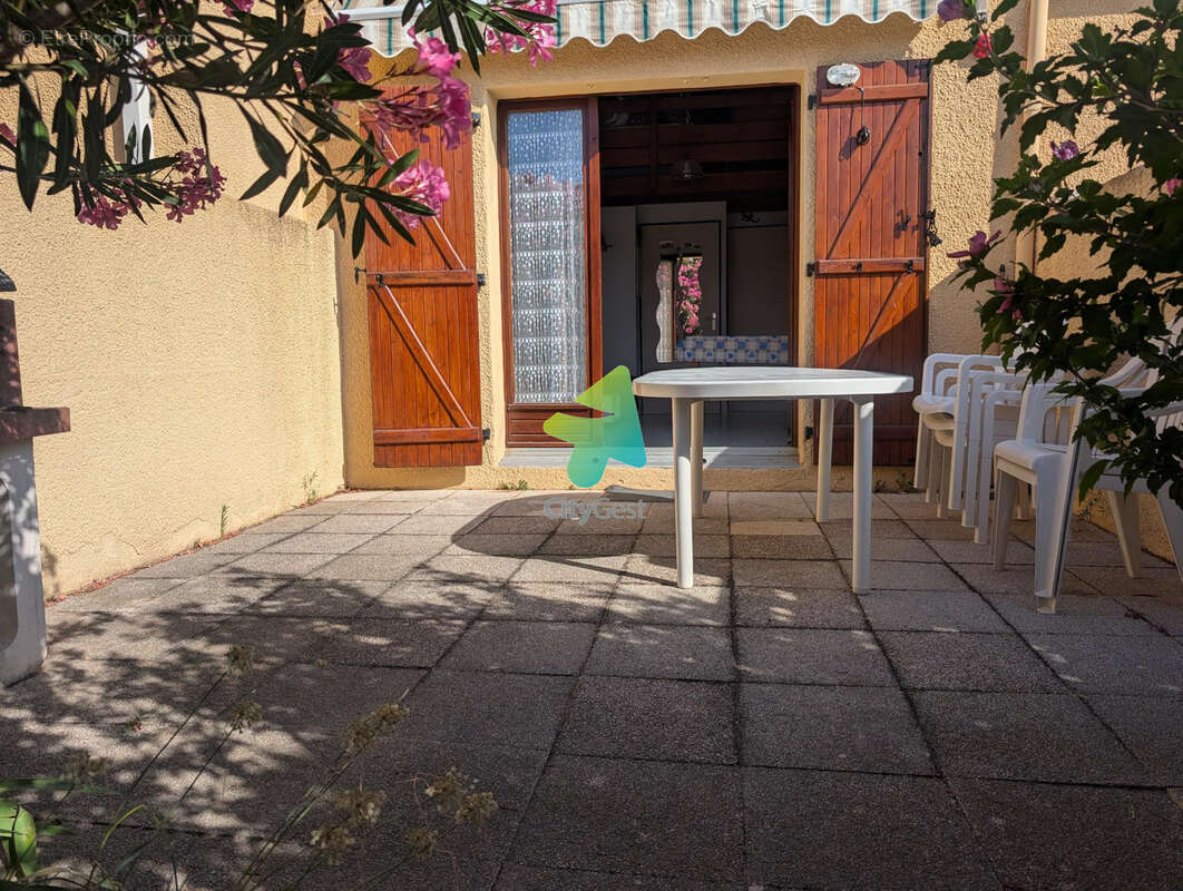 Maison à FLEURY