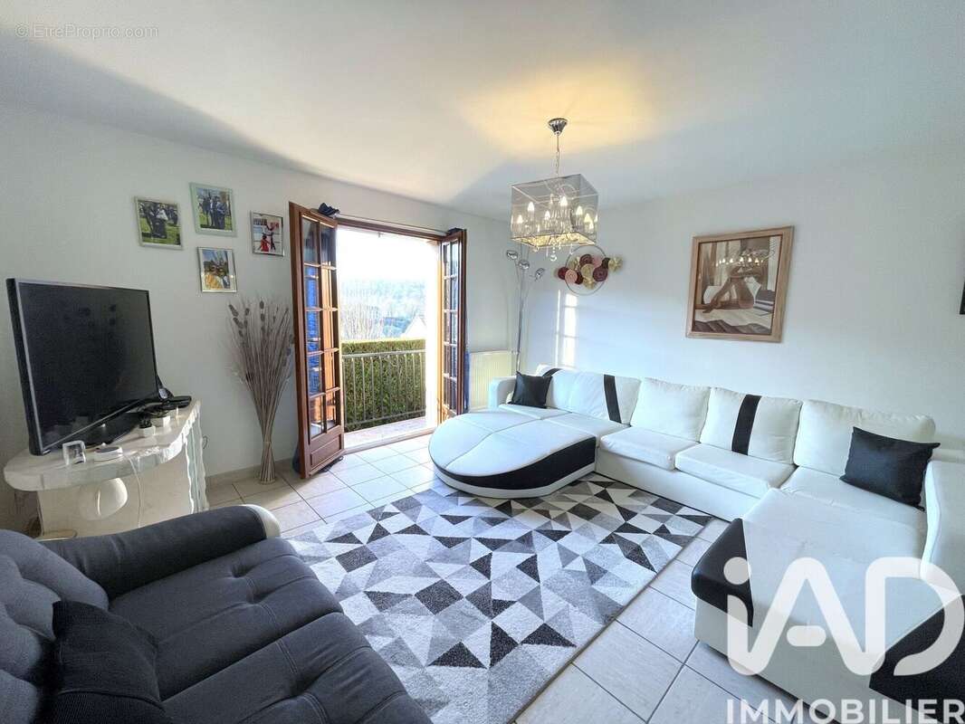 Photo 5 - Maison à SAINT-LEGER-DU-BOURG-DENIS