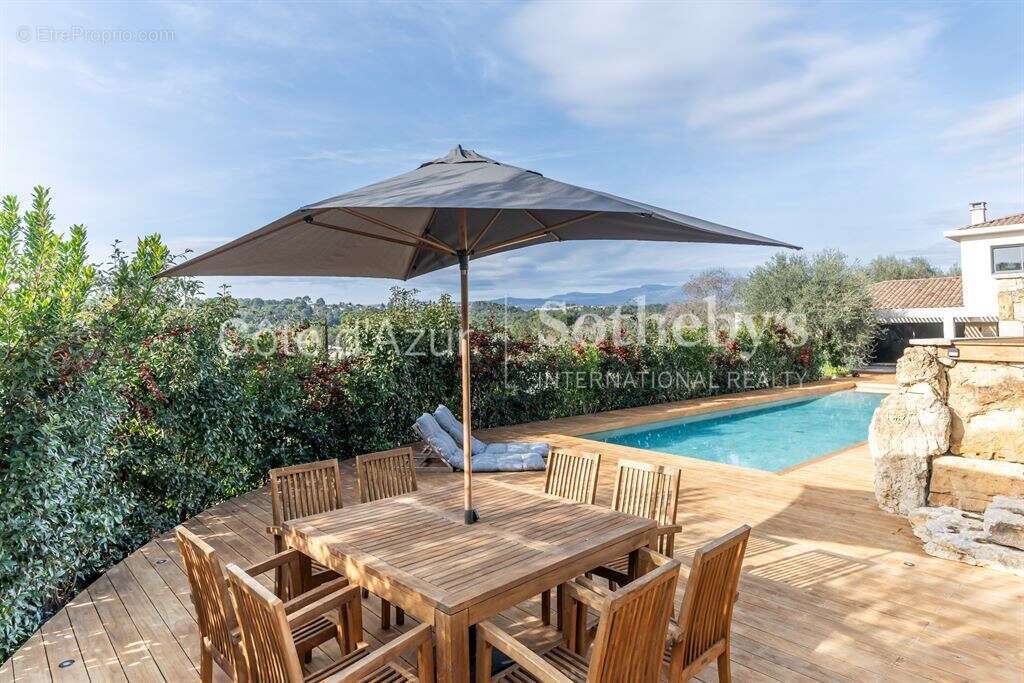 Maison à MOUGINS
