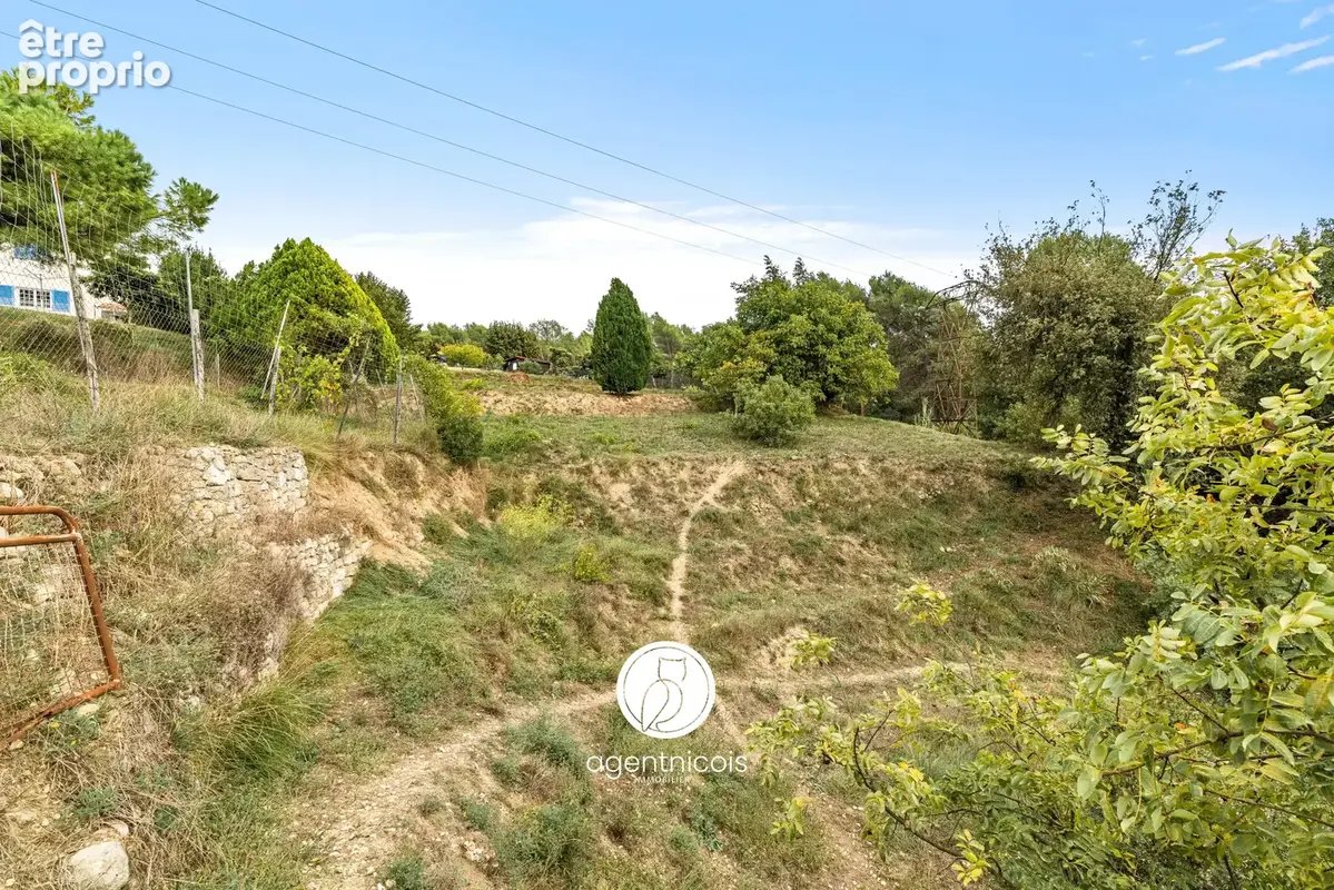 Contes // la pointe : maison - 8 pièces - terrain - vue dégagée - piscine - stationnements - photo 25