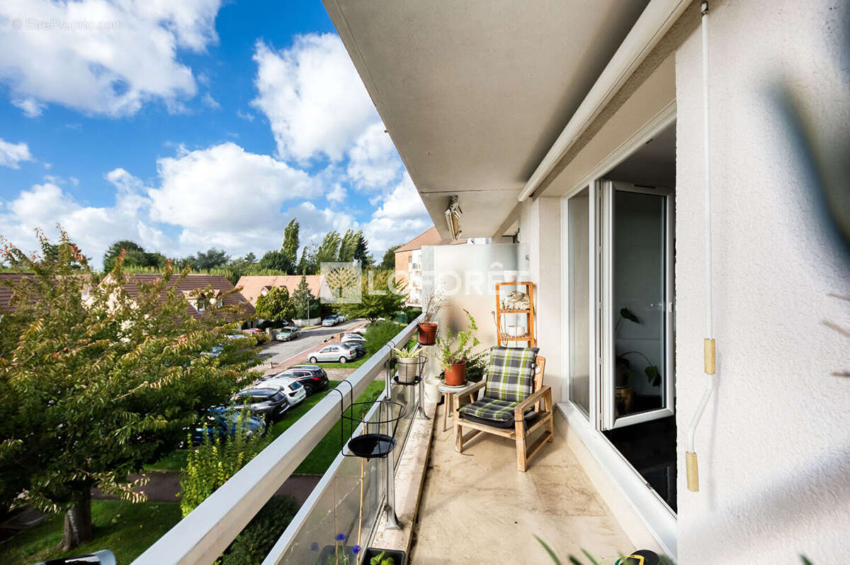 Appartement à PONTAULT-COMBAULT