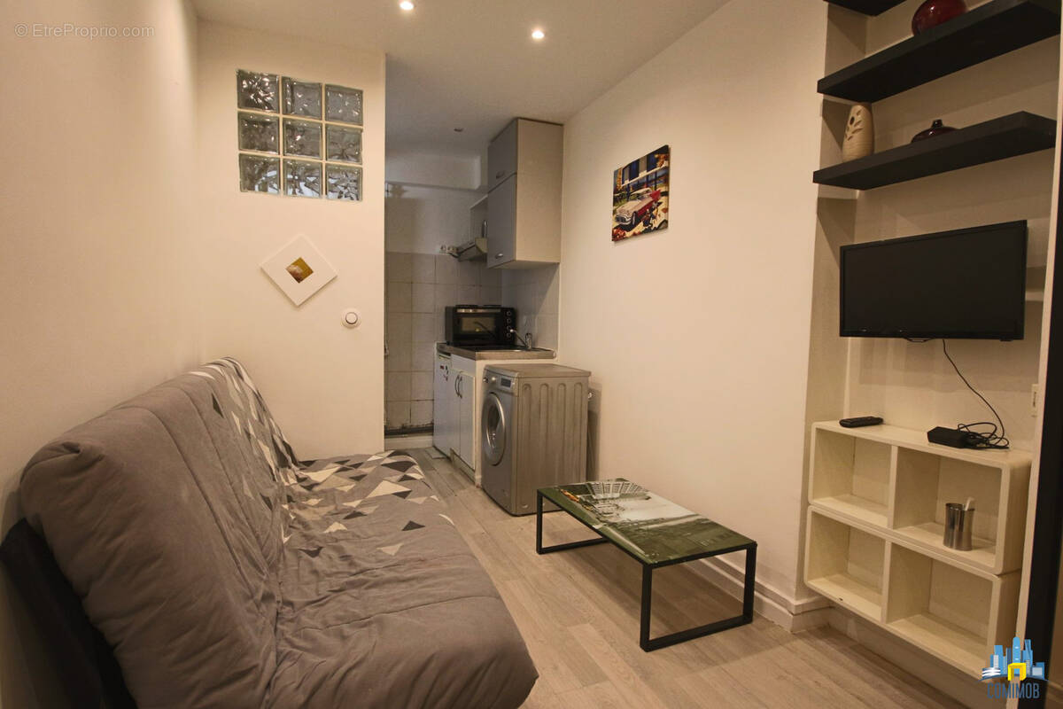 Appartement à PARIS-8E