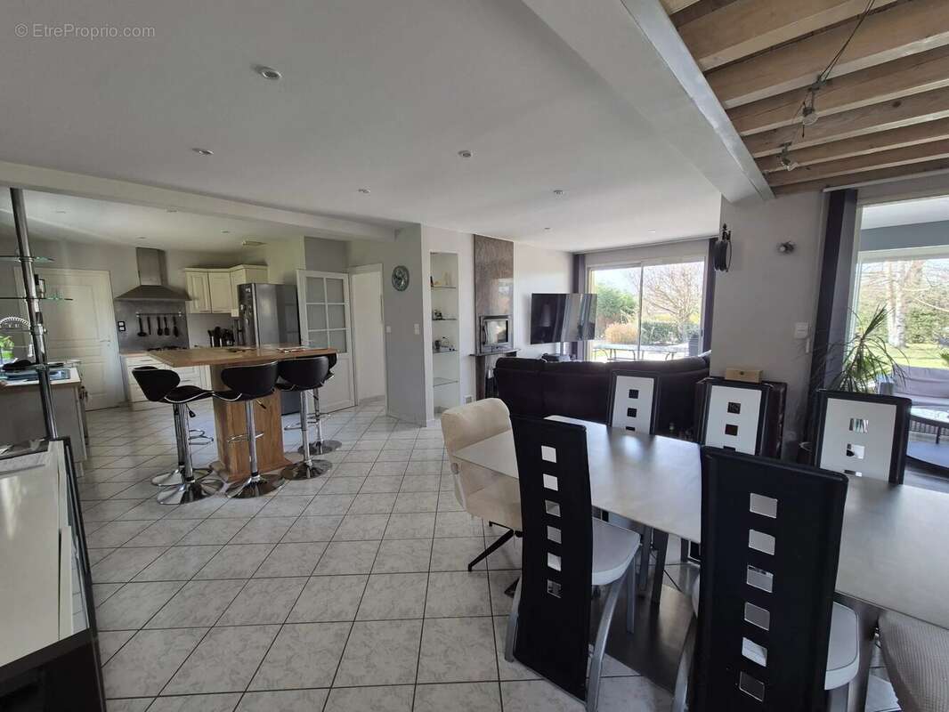 Maison T5 de 120m² - photo 4