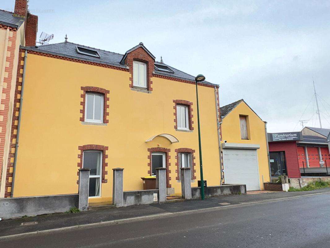 Maison à PLESSE