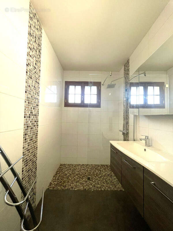 Maison à FLEURY-LES-AUBRAIS