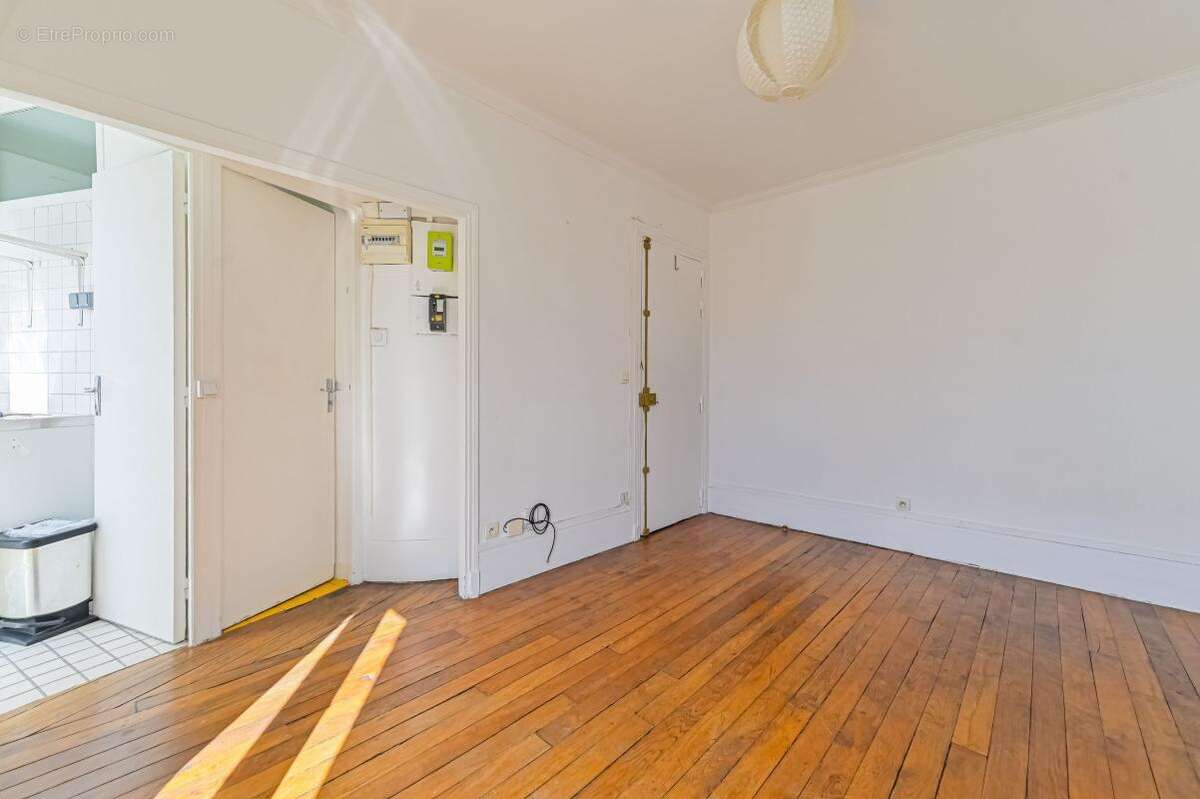 Appartement à PARIS-10E