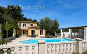Maison à SOLLIES-VILLE