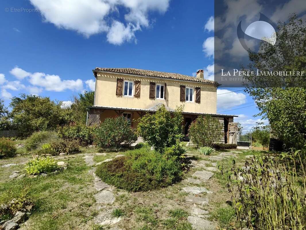 Maison 155 m² à Caussade  - photo 8