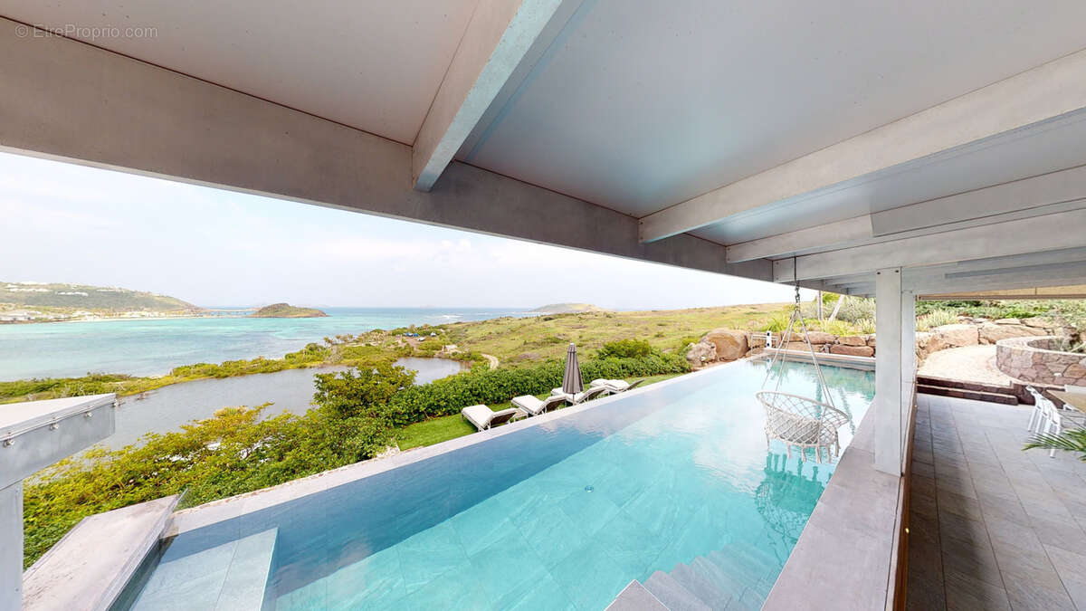 Maison à CAPESTERRE-BELLE-EAU