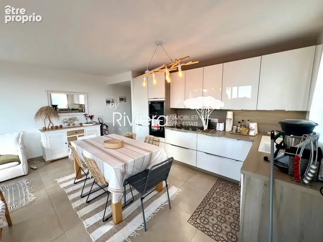 T4 dernier etage avec piscine et double box ! - photo 16