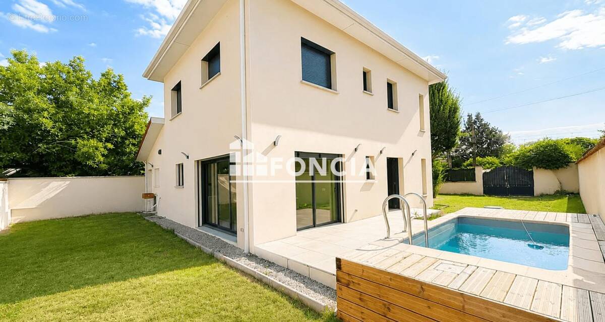 Maison à VILLEFRANCHE-SUR-SAONE