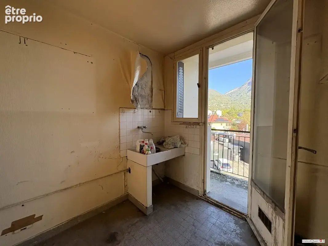 Appartement 4 pièces 65 m² à vendre à La Tronche (38700) - photo 7