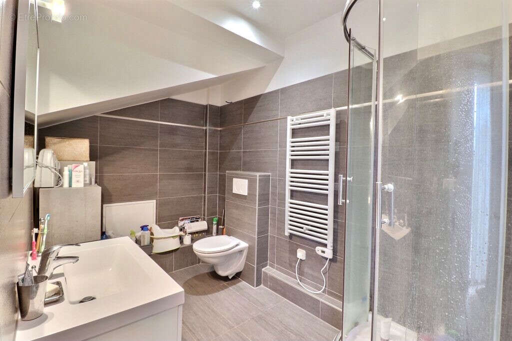 Maison à MAREIL-MARLY