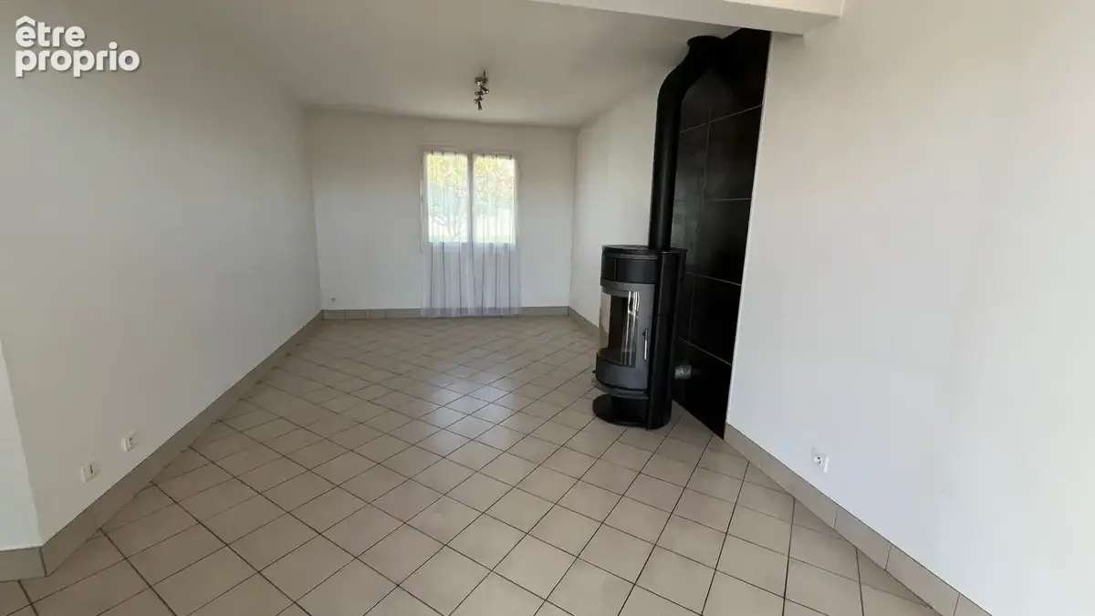 Maison 4 chambres ELLIANT - photo 4