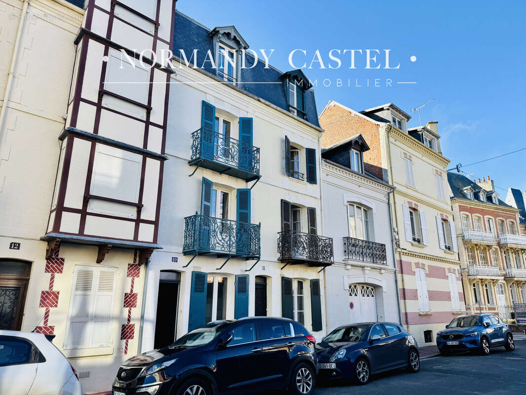 Maison à TROUVILLE-SUR-MER