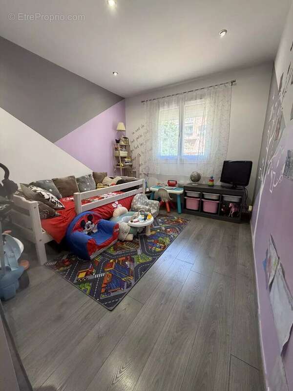 La Trinité – 3 pièces avec mezzanine, balcon, vue verdure et calme, résidence avec tennis – DPE C - photo 2
