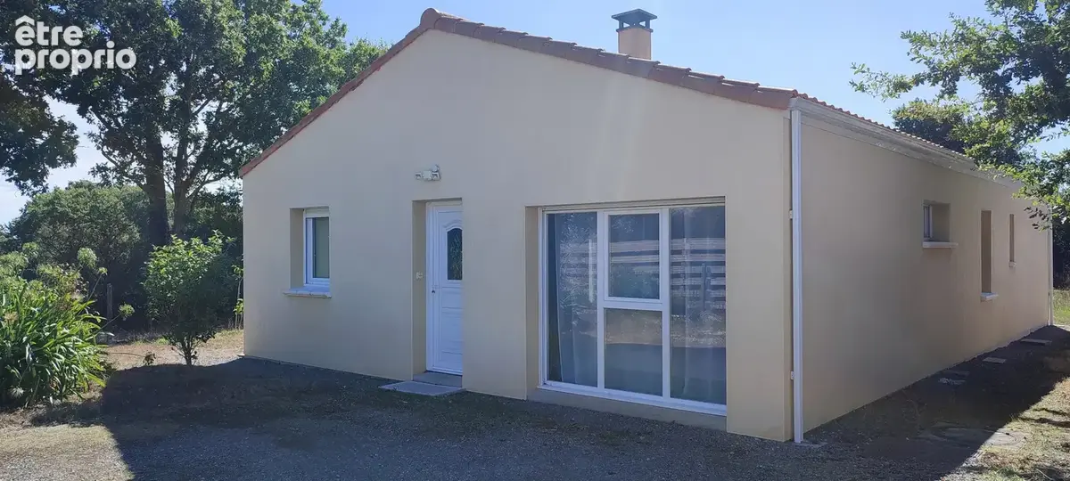 Villa à vendre pour petite famille à Saint-Michel-Chef-Chef - photo 1