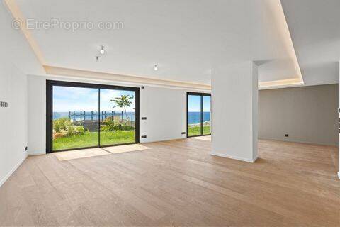 Appartement à CAP-D'AIL