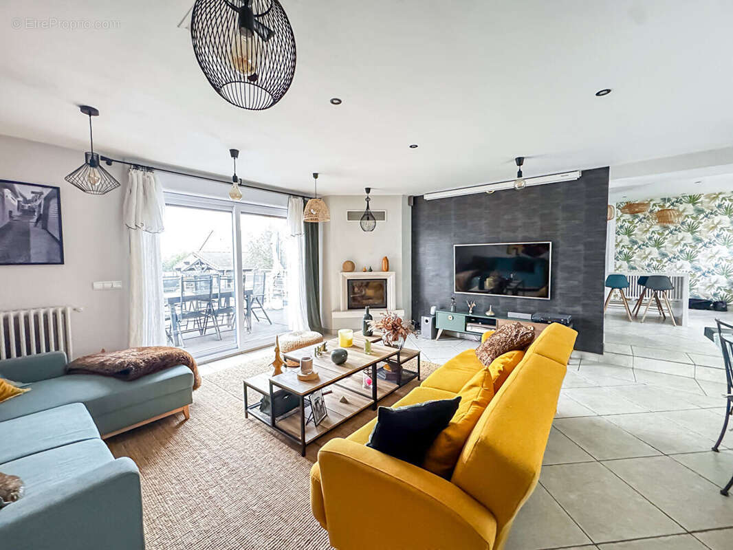 Maison à DAMMARIE-LES-LYS