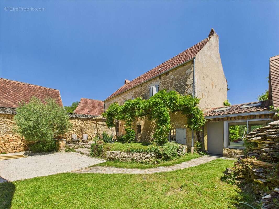 Maison à SAINT-CYPRIEN