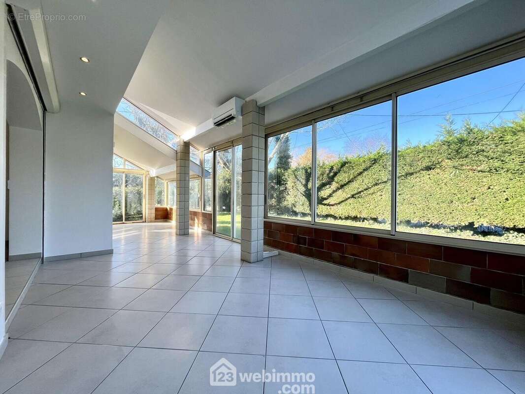 Maison 170 m² à Saint-Laurent-Medoc  - photo 33