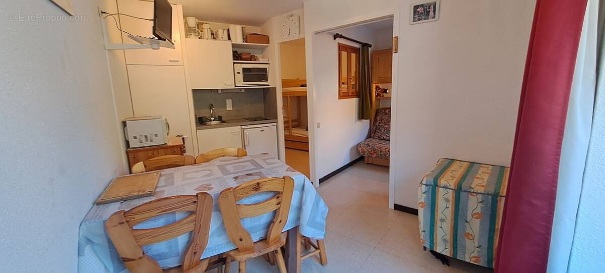 Appartement à MORILLON