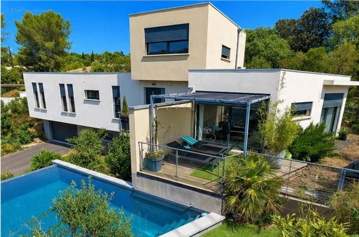 Maison à NIMES