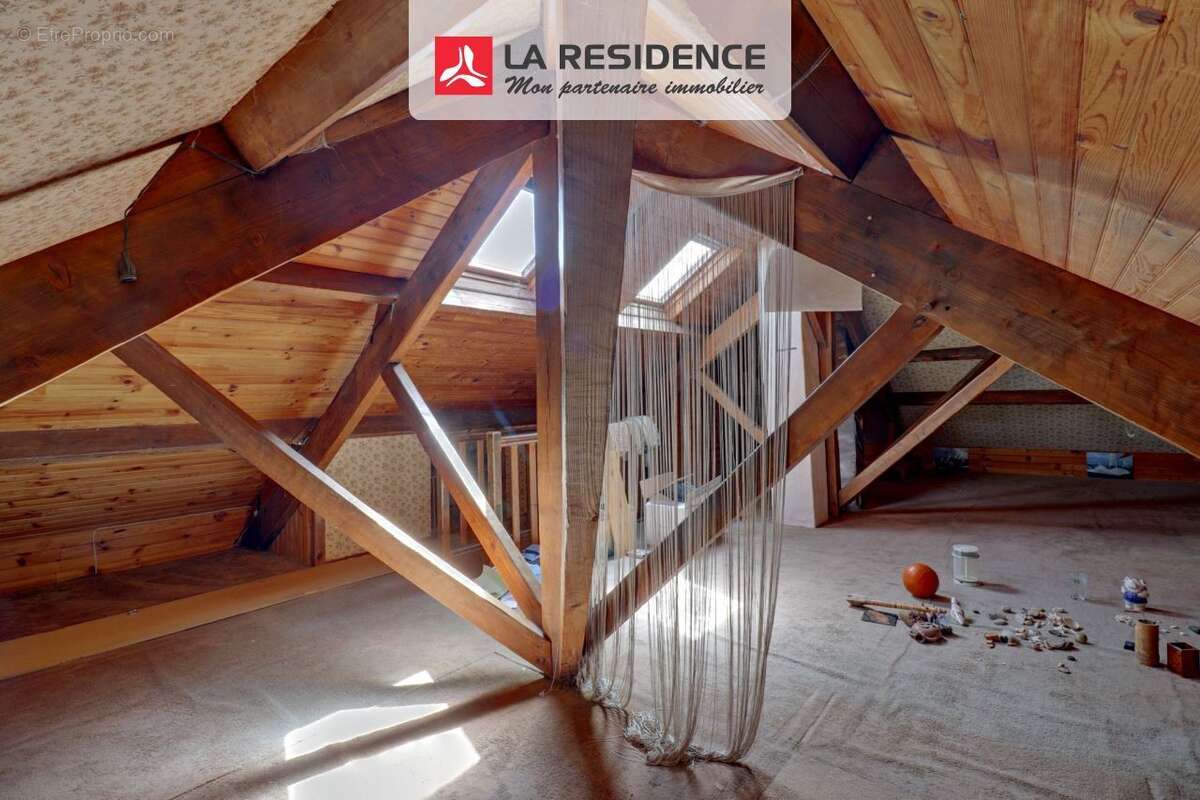 Maison 86 m² à Carrieres-Sous-Poissy  - photo 8
