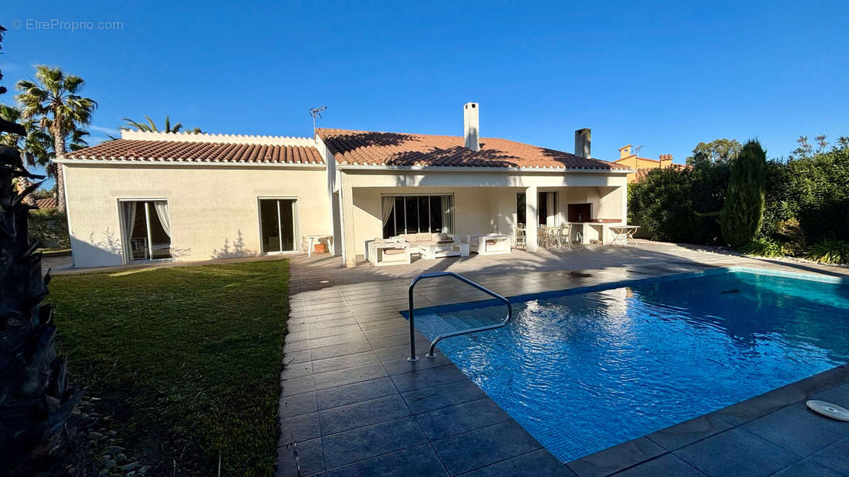 Maison à SAINT-CYPRIEN