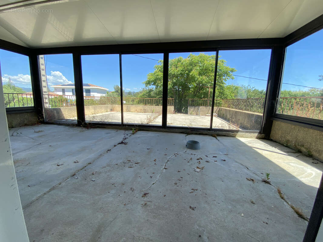 Maison à SOLLIES-VILLE