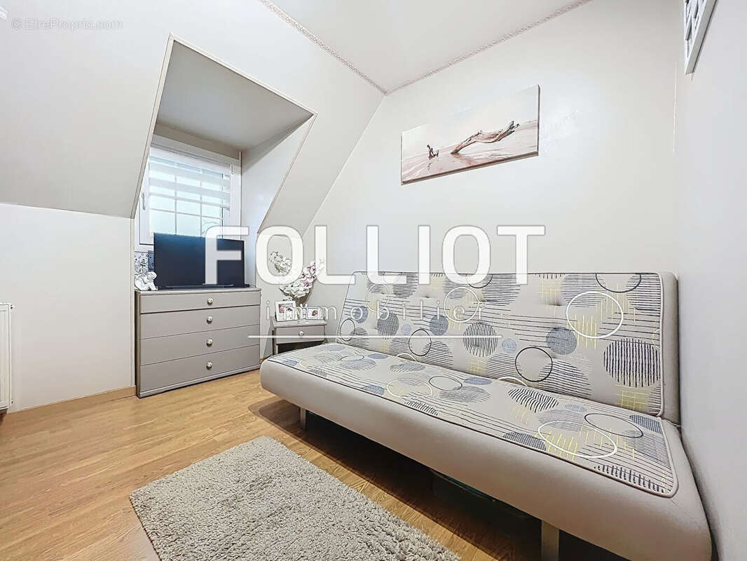 Maison à SAINTE-CROIX-SUR-MER