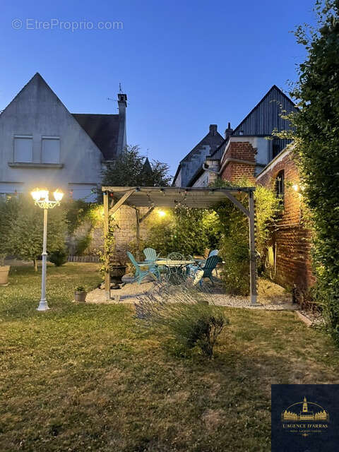 Maison de maître de caractère  171 m2 sur parcelle de 1000 m2  Prix raisonnable pour un bien d'exception - photo 21
