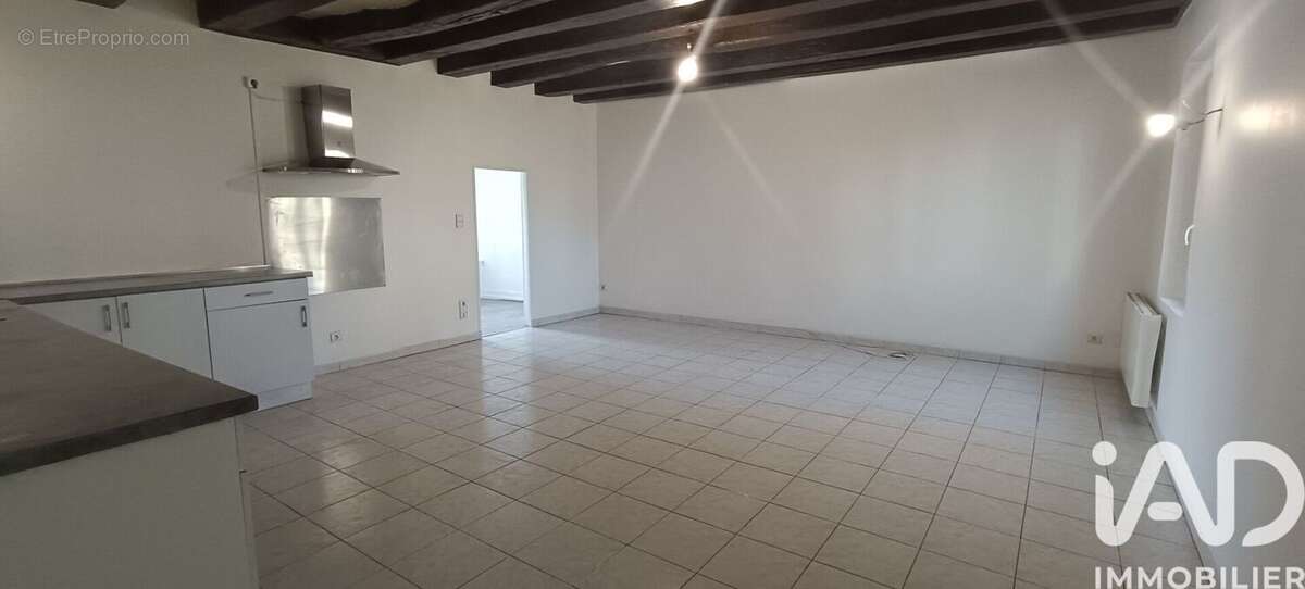 Maison 97 m² à Saint-Cyr-Sur-Loire  - photo 2