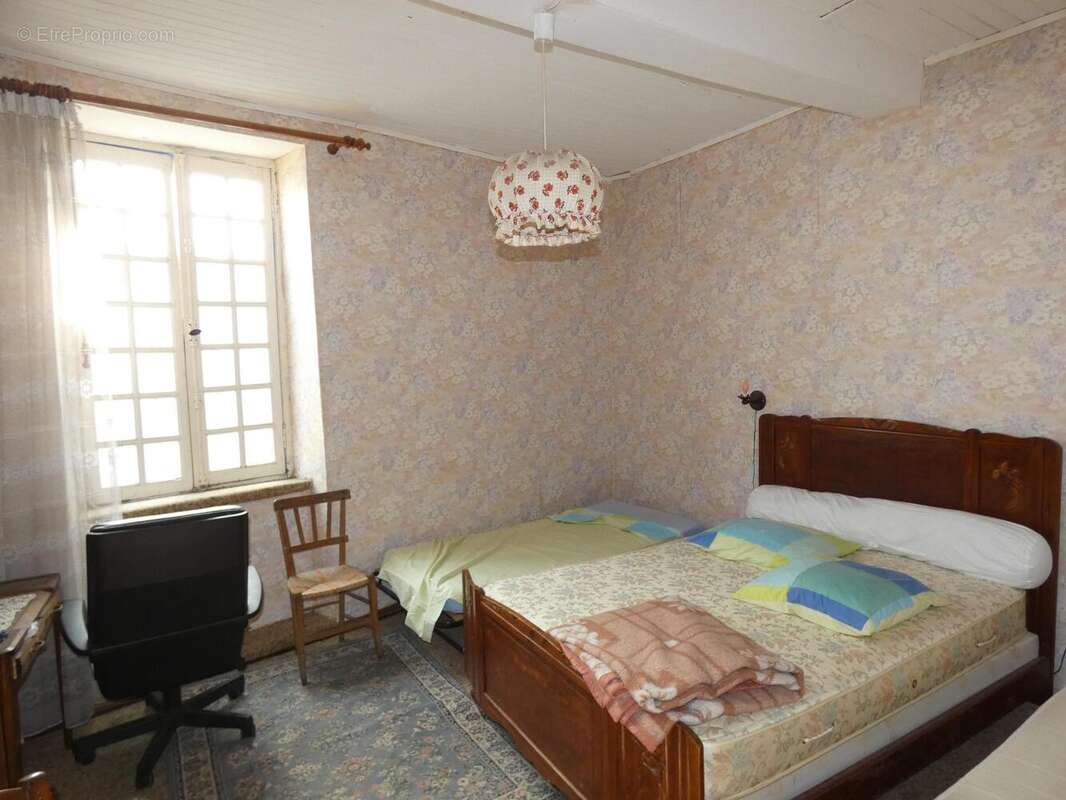 Maison 100 m² à Rouvenac  - photo 6